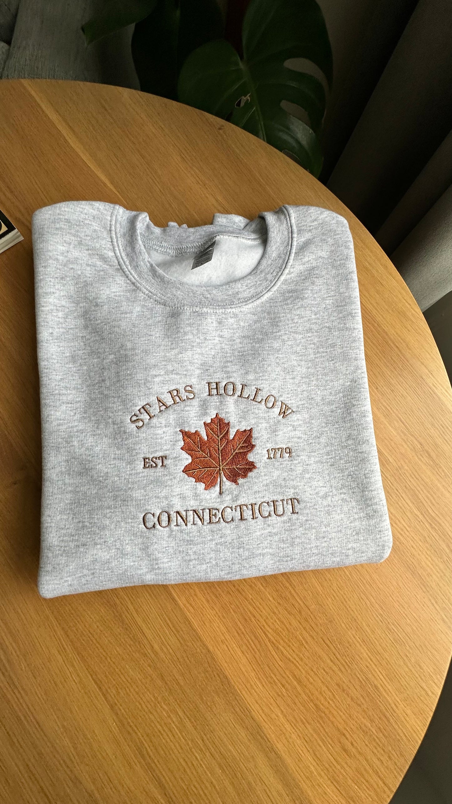 Embroidered Autumn Sweatshirt, Embroidered Fall Jumper, Stars Hollow Sweatshirt